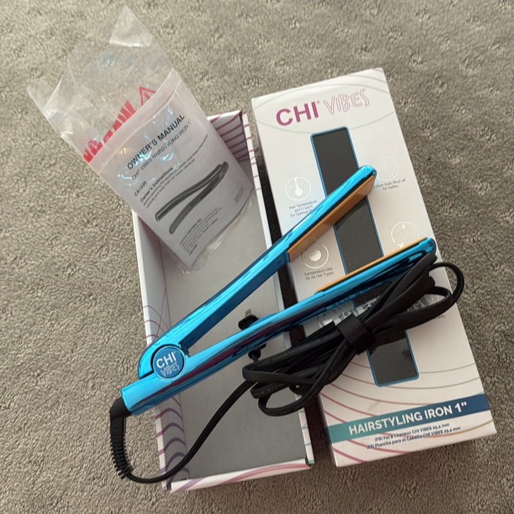 CHI Vibes 1” Flat Iron Hair Straightener - used ONCE! - Picture 3 of 6